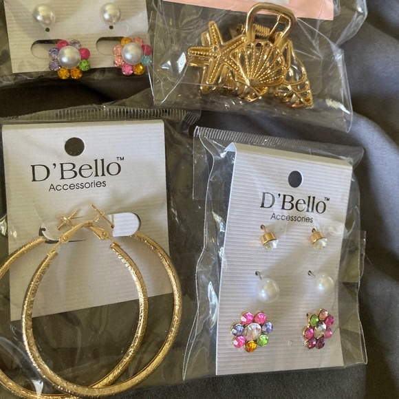 Cute earrings and seashell hair claw - Picture 1 of 3